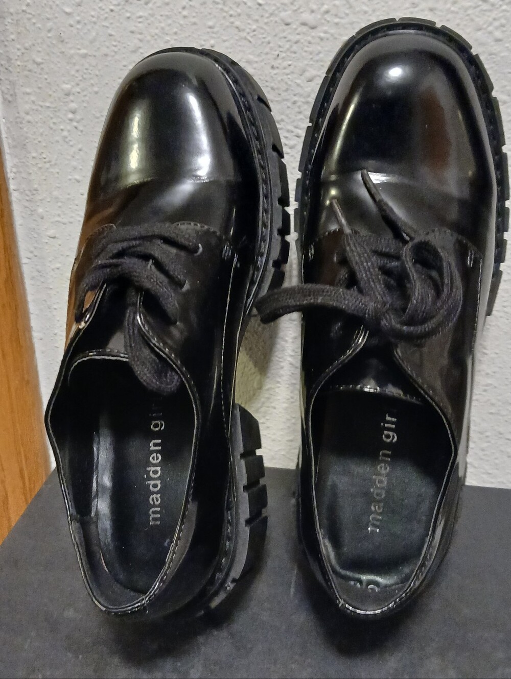 Madden Girl Pharaoh Black Patent Lug Sole Oxfords 8M